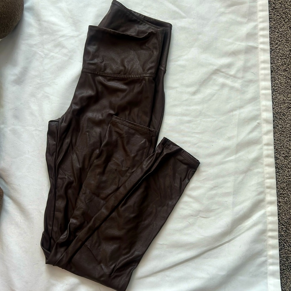 Women’s dark brown leggings size medium